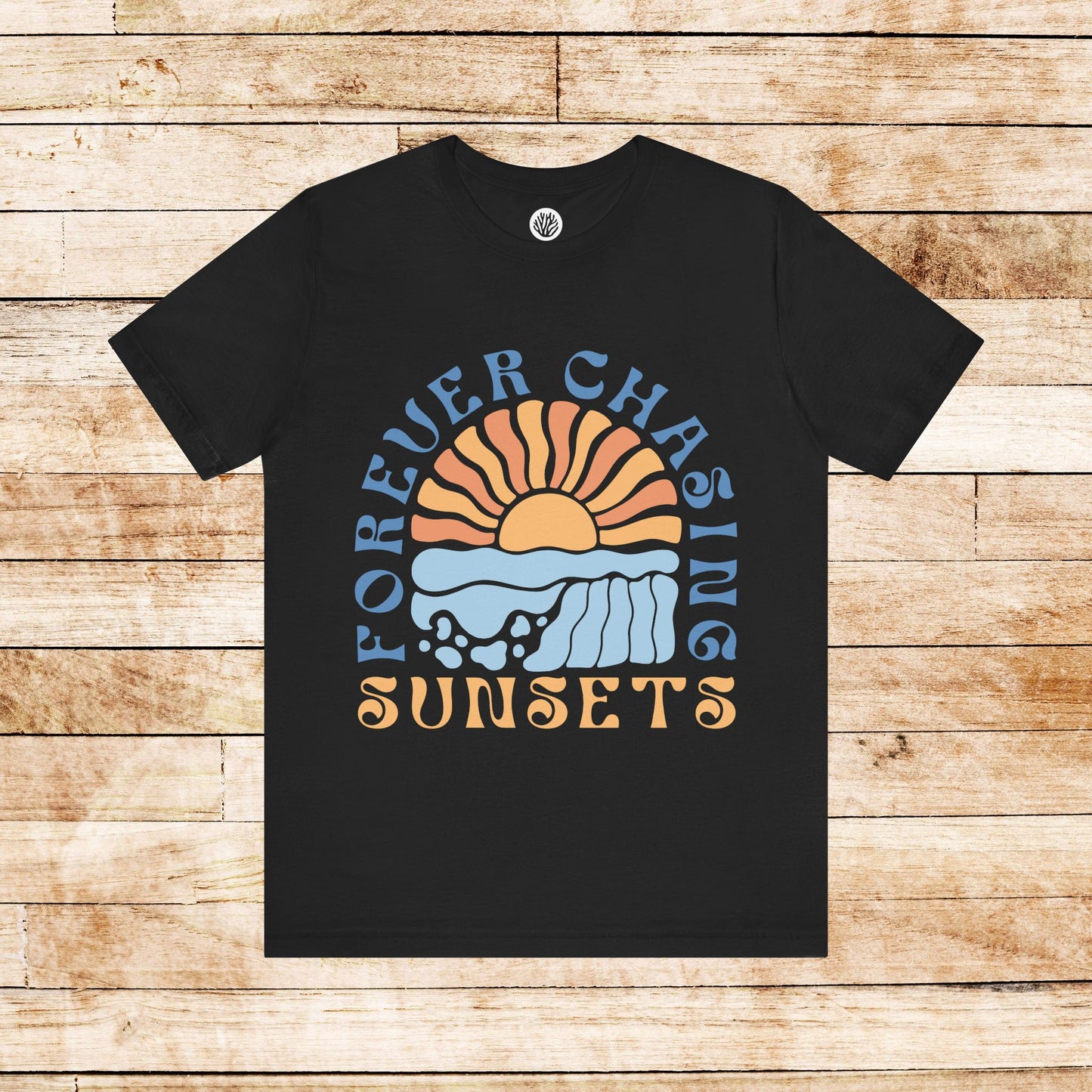 Surfer Shirt "Chasing Sunsets" | Relaxed Summer Vibe | Unisex Casual Wear, Beach Flat Art