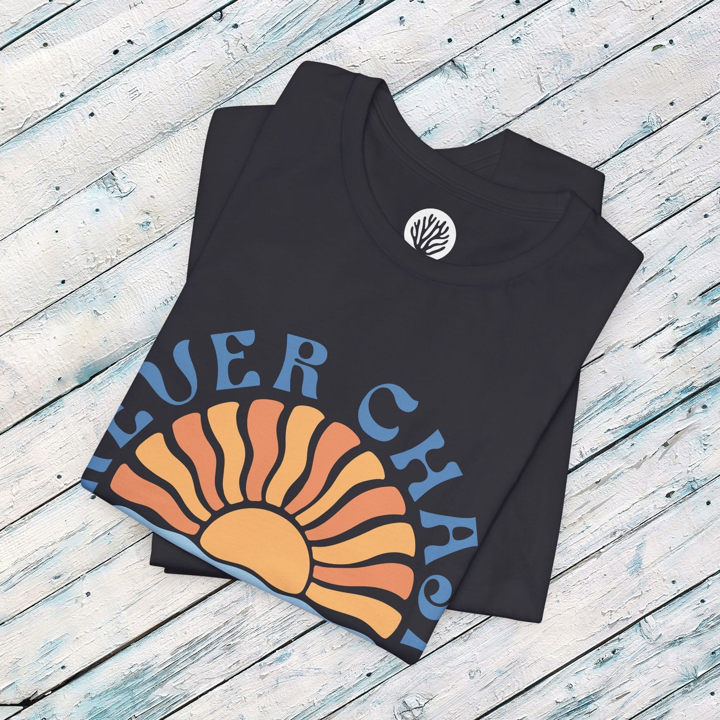 Surfer Shirt "Chasing Sunsets" | Relaxed Summer Vibe | Unisex Casual Wear, Beach Flat Art