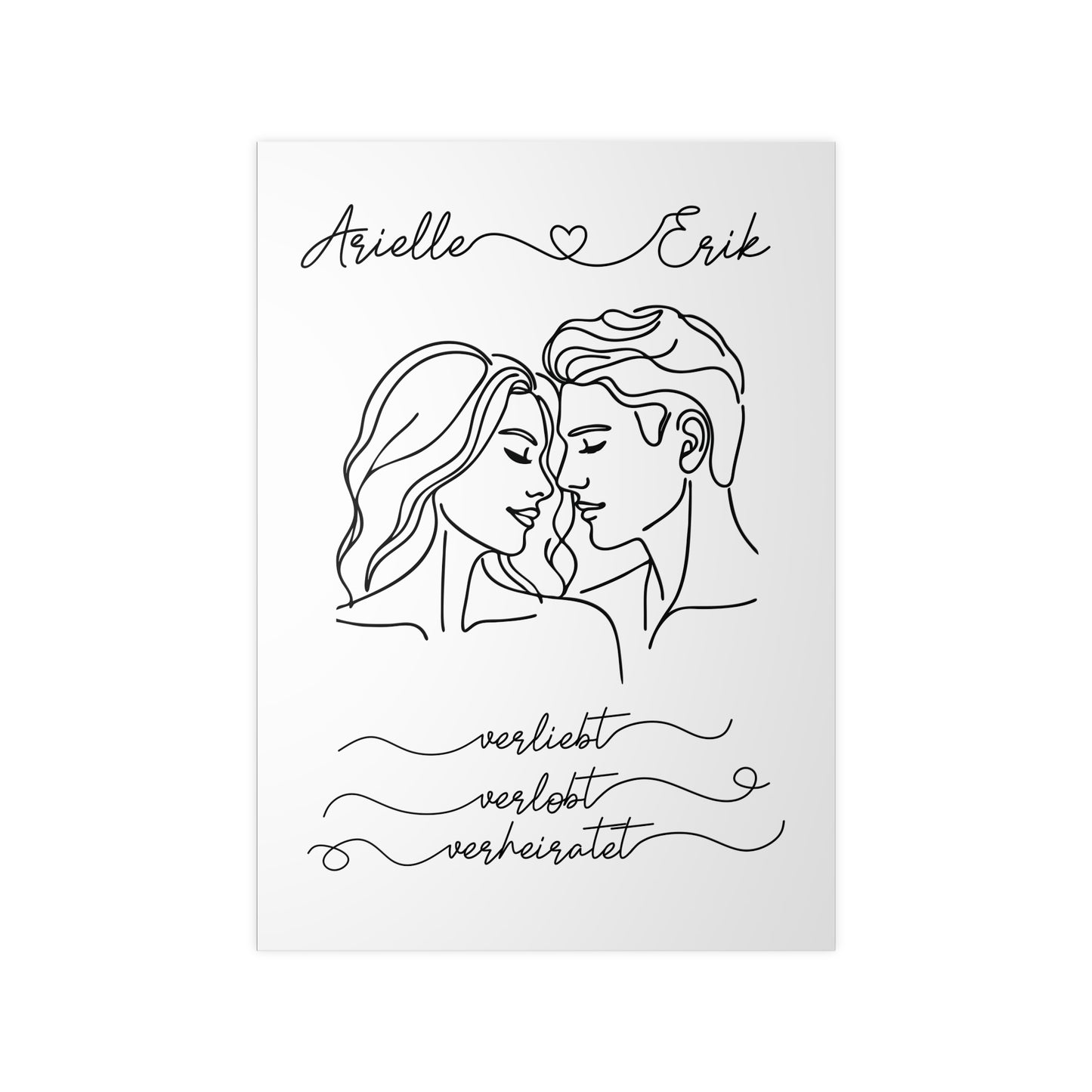 personalisierbares Poster "Verliebt, verlobt, verheiratet" Pärchen mit welligem Haar