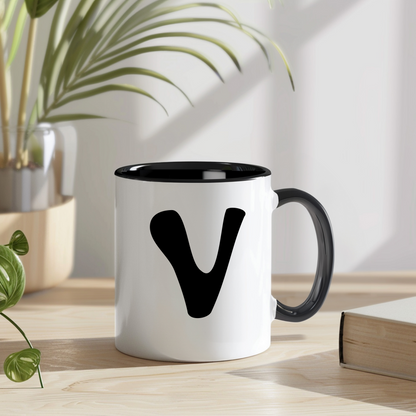 Personalisierte Tasse "Mare" mit Initiale - Stilvolles Design in Schwarz-Weiß